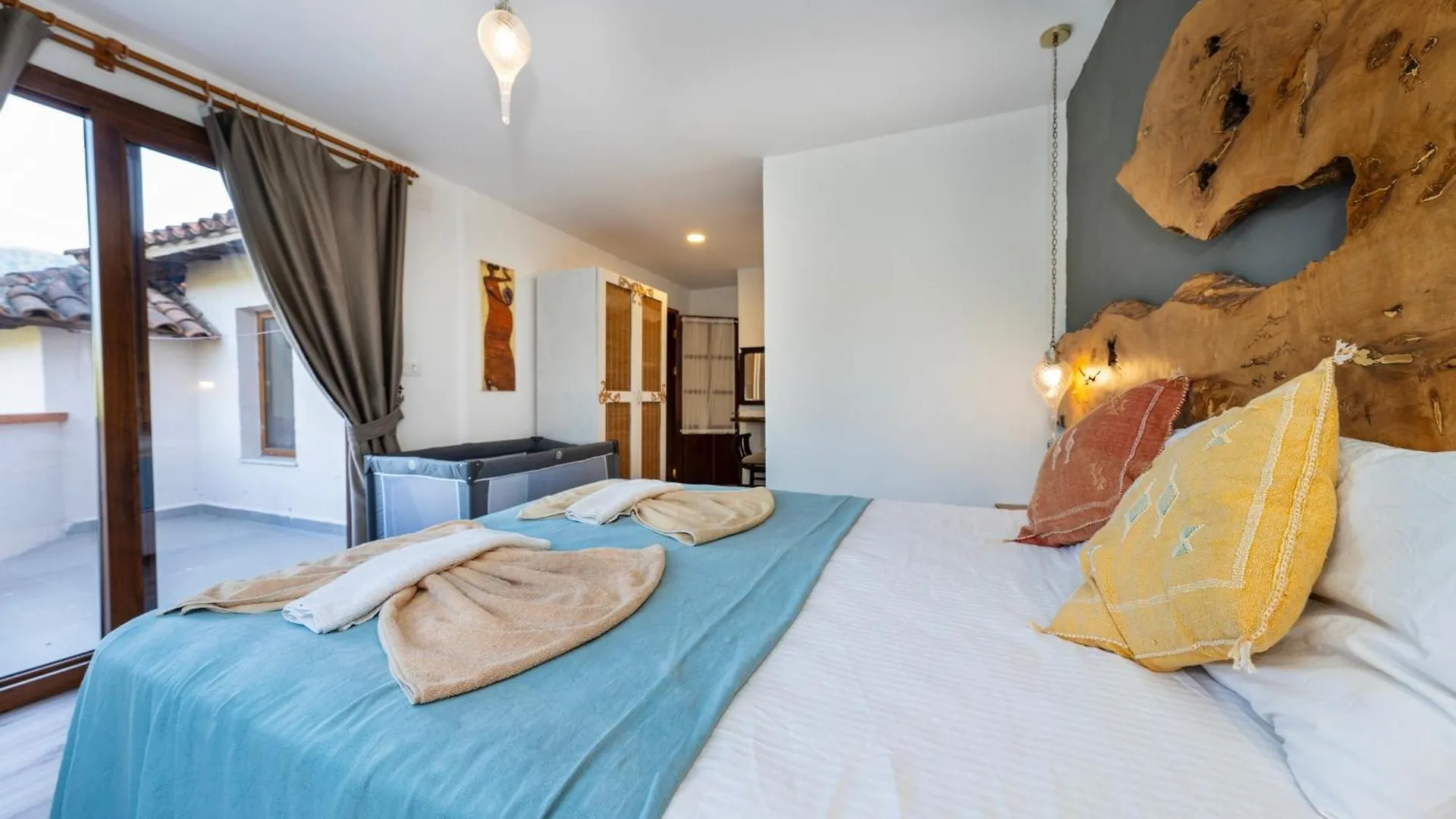 4 Bdr With Swimming Pool In Kayakoy Villa Fethiye
