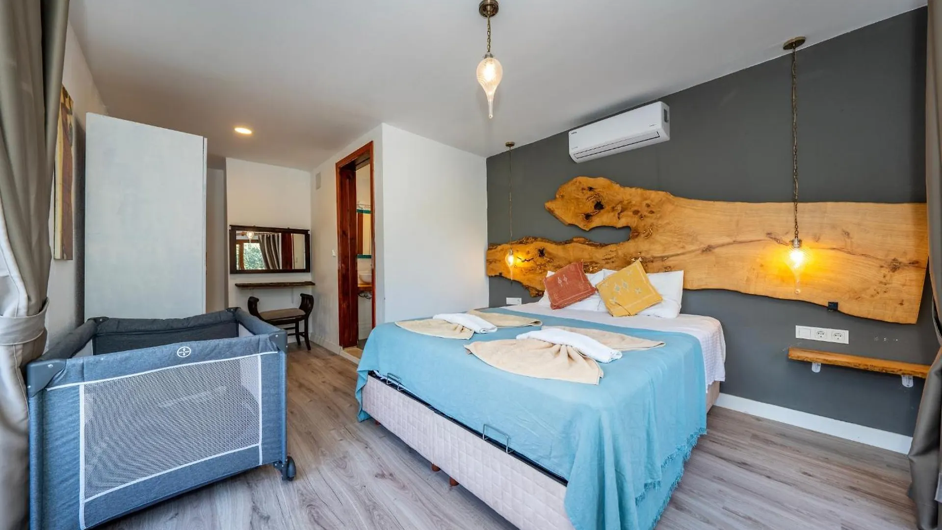 4 Bdr With Swimming Pool In Kayakoy Villa Fethiye