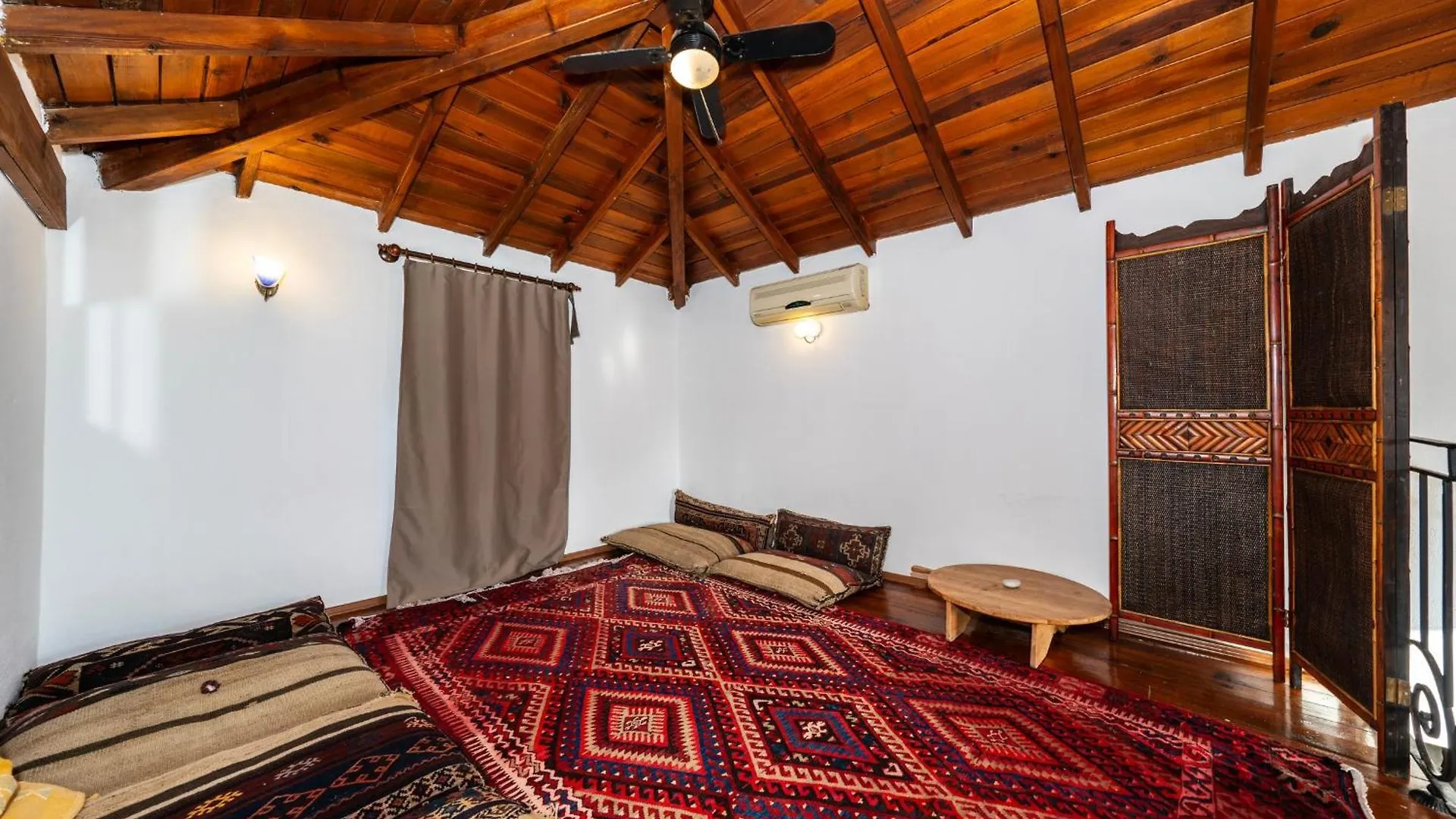 4 Bdr With Swimming Pool In Kayakoy Villa Fethiye Turkiet